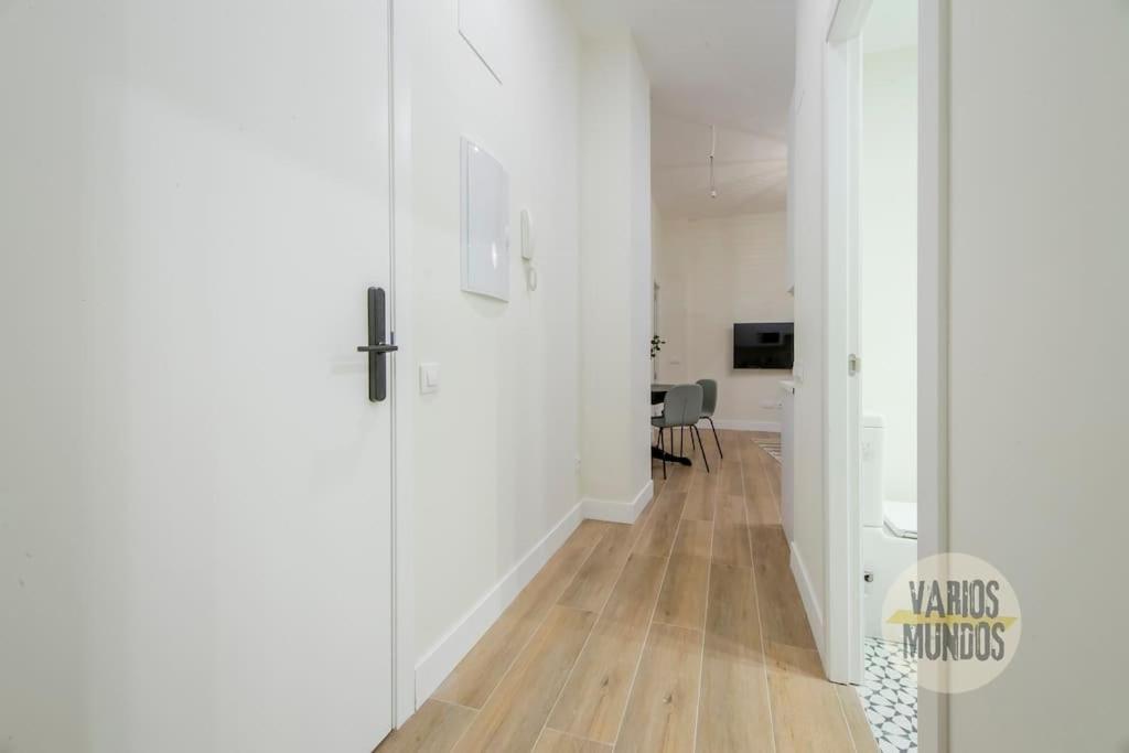 Cozy Y Centrico Apt Para 6Pax En Plaza Del Carmen E2 Madrid Exterior photo